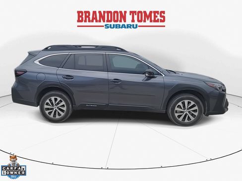 Used 2025 Subaru Outback Premium AWD/4WD image 10