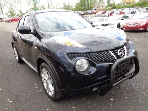 Used 2013 Nissan Juke S image 3