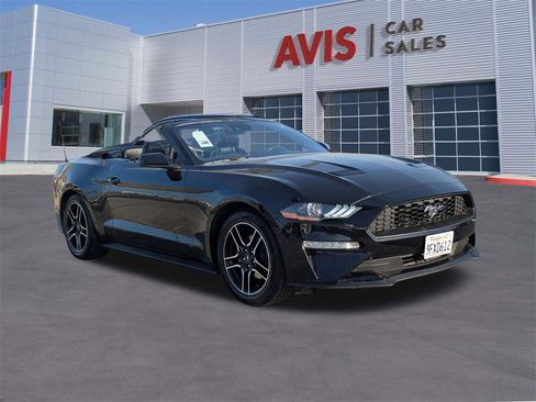 Used 2023 Ford Mustang Premium image 3