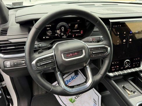 Certified 2025 GMC Acadia Elevation image 16