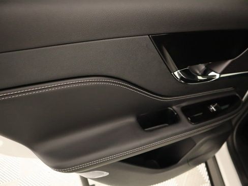 New 2026 Lincoln Corsair Premiere FWD image 18