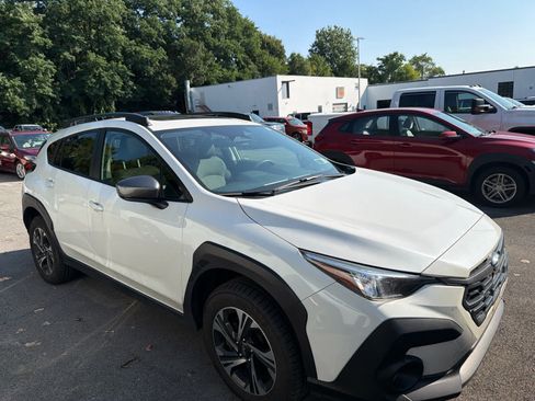 Used 2024 Subaru Crosstrek 2.0i Premium AWD/4WD image 13