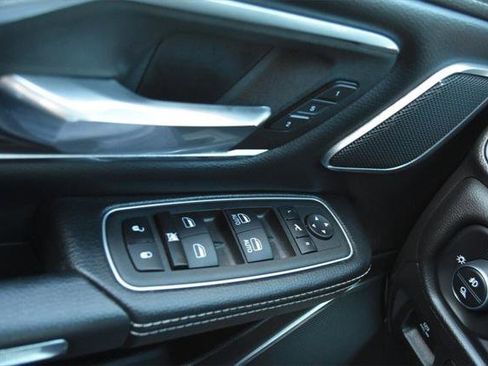 Certified 2023 RAM 1500 Laramie image 27