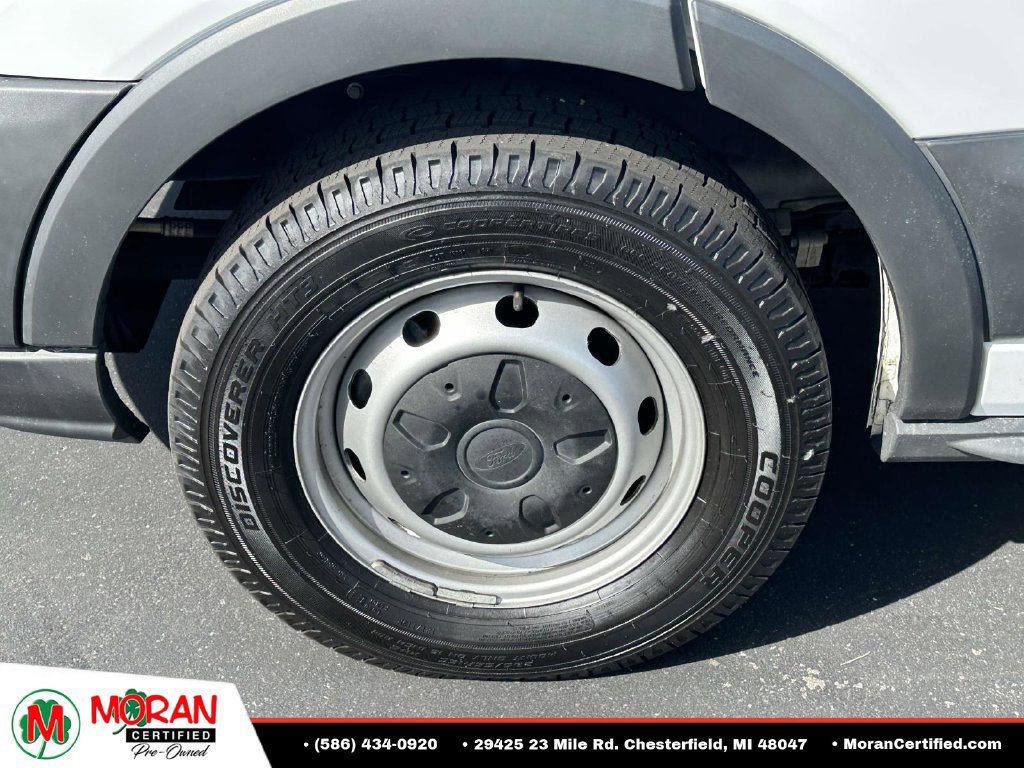 Used 2018 Ford Transit 150 XL RWD image 10