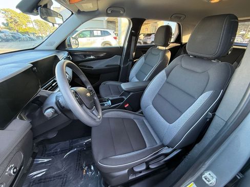Used 2025 Chevrolet TrailBlazer LT image 32