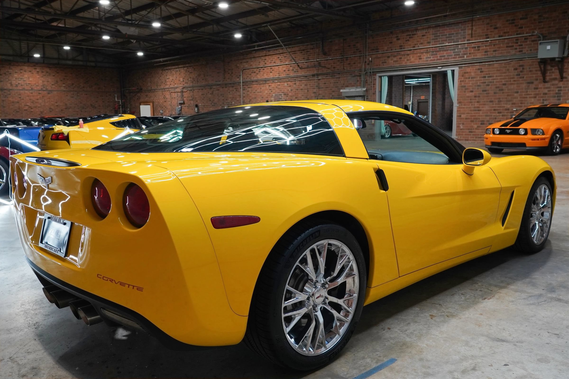 Used 2012 Chevrolet Corvette Coupe w/ Roof Package RWD image 13