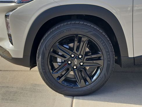 New 2026 Chevrolet Trax ACTIV w/ Driver Confidence Package FWD image 9