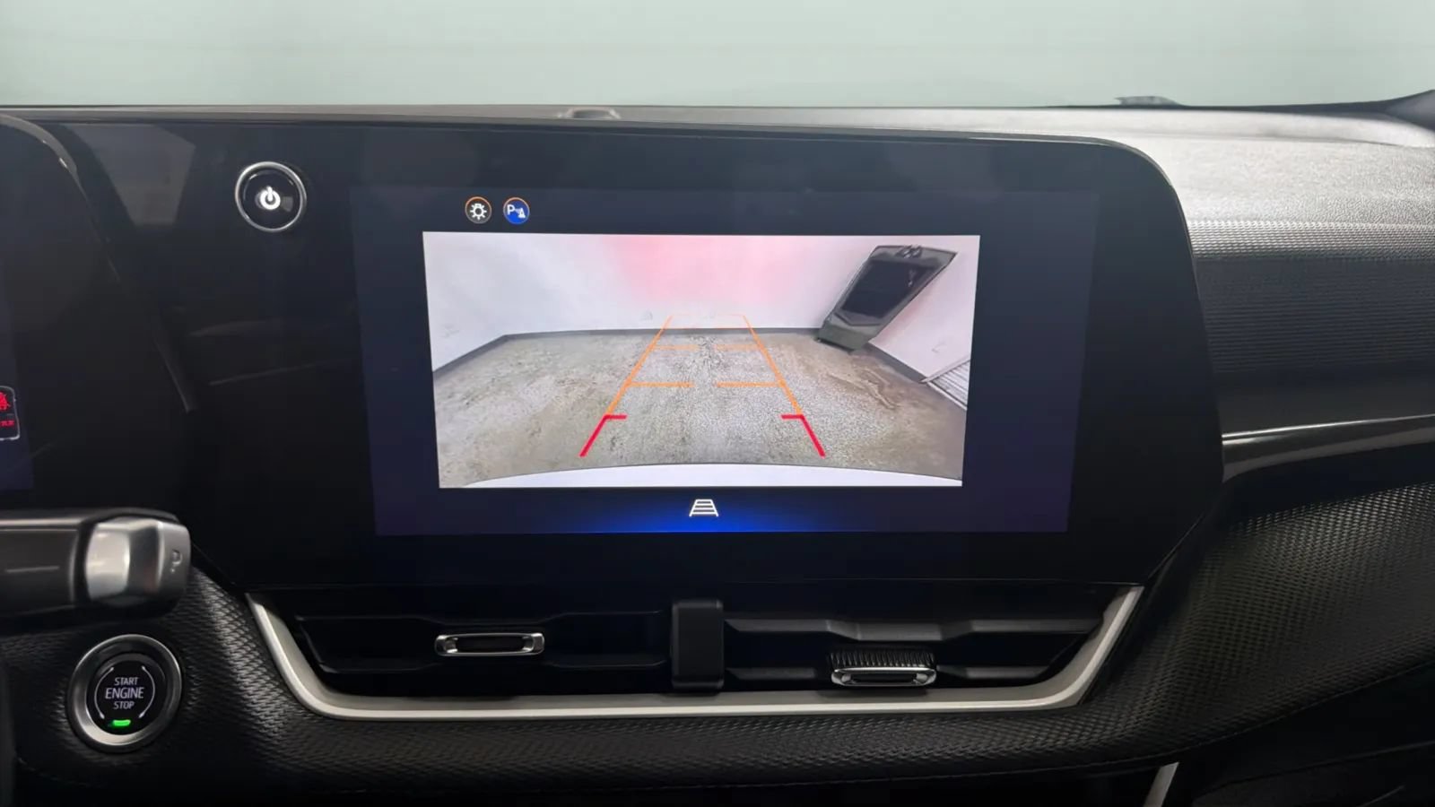 Used 2025 Chevrolet Equinox LT FWD image 14