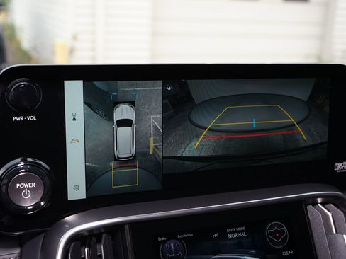 Used 2026 Lexus LX 700h Luxury w/ Appearance Package image 17