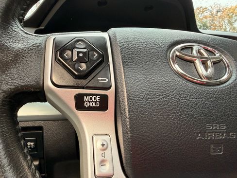 Used 2014 Toyota Tundra Platinum image 21