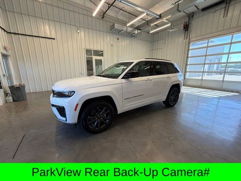 New 2026 Jeep Grand Cherokee Limited AWD/4WD image 9