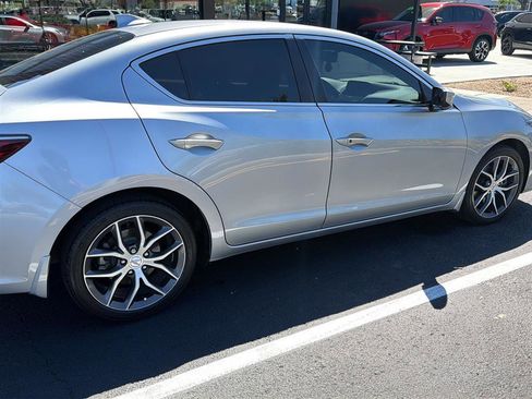 Used 2020 Acura ILX w/ Premium Package image 4