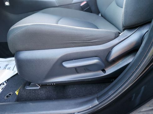 Certified 2025 Toyota RAV4 LE image 38