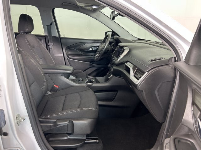 Used 2022 GMC Terrain SLE AWD/4WD image 26