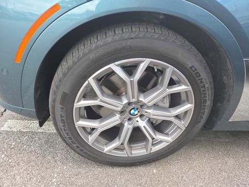 Used 2026 BMW X7 xDrive40i AWD/4WD image 9