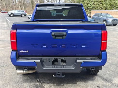 Certified 2025 Toyota Tacoma SR5 image 22