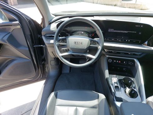 Used 2025 Audi Q5 Premium w/ Convenience Package AWD/4WD image 6