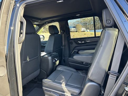 Certified 2023 GMC Yukon Denali image 43