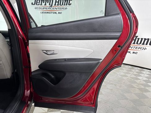 Used 2025 Hyundai Tucson SEL AWD/4WD image 28