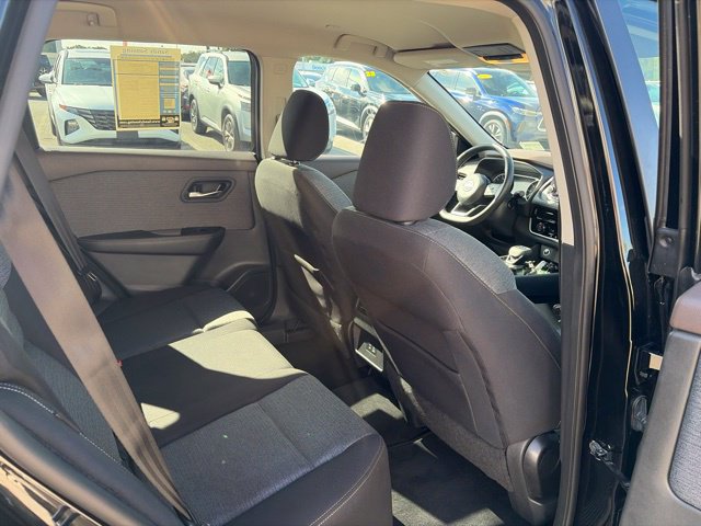 Used 2022 Nissan Rogue SV AWD/4WD image 15