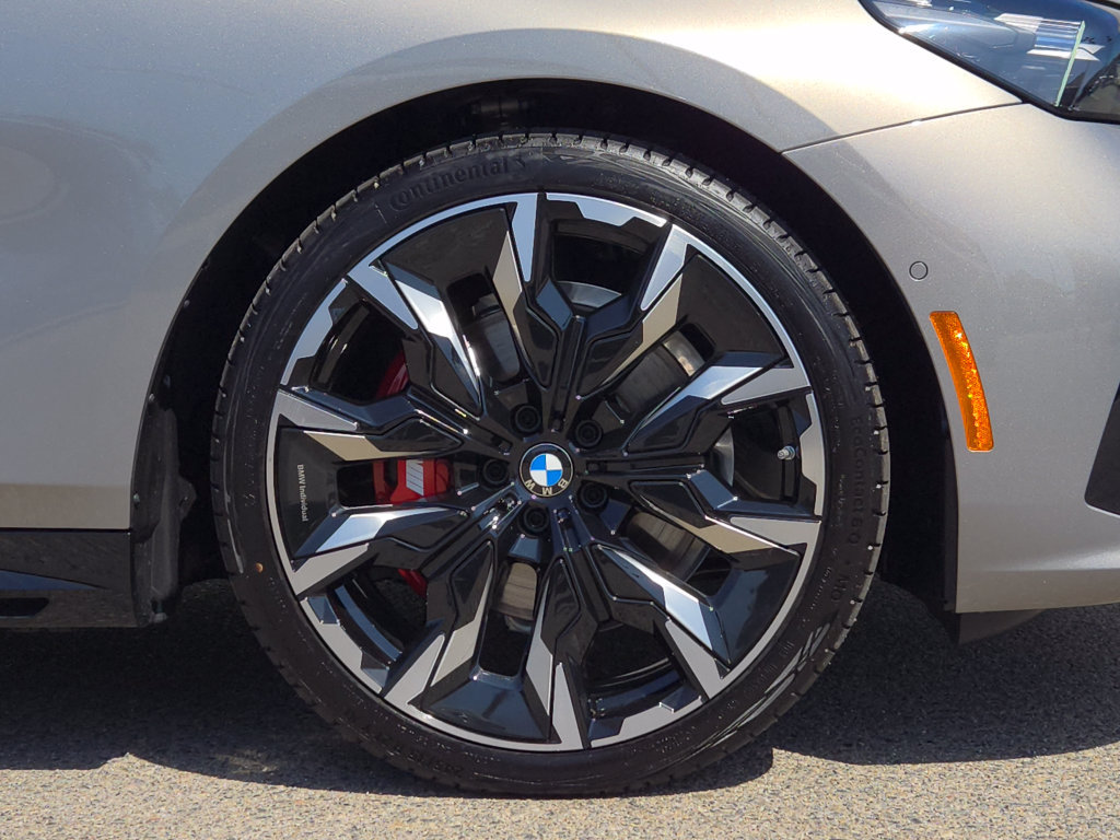 New 2027 BMW 530i w/ M Sport Package RWD image 5