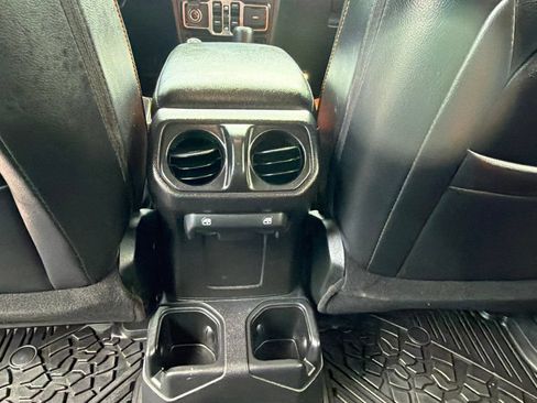Used 2020 Jeep Wrangler Unlimited Sport S AWD/4WD image 15