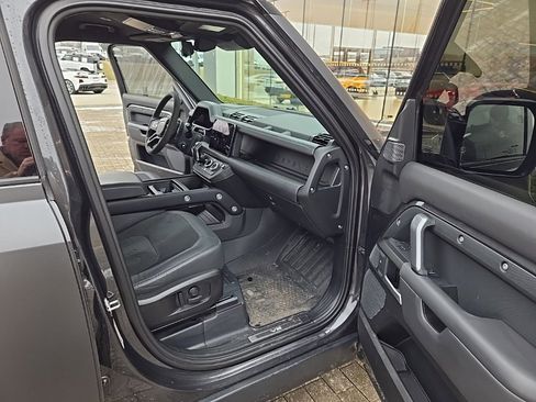 Certified 2023 Land Rover Defender 110 Carpathian Edition image 20