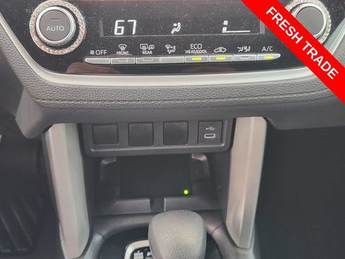 Used 2024 Toyota Corolla Cross AWD Hybrid image 17