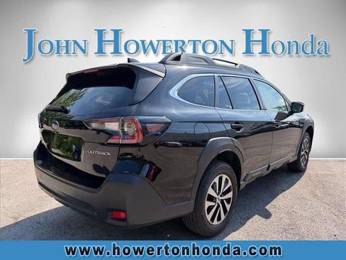 Used 2023 Subaru Outback Premium AWD/4WD image 4