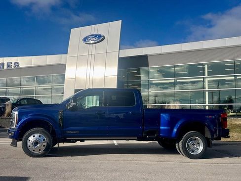 New 2026 Ford F450 Platinum image 2
