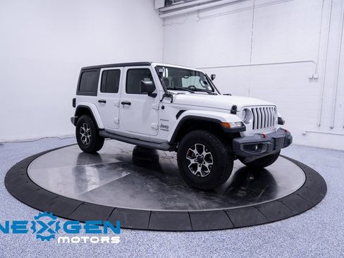 Used 2020 Jeep Wrangler Unlimited Sahara image 2