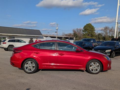 Used 2020 Hyundai Elantra SEL image 6