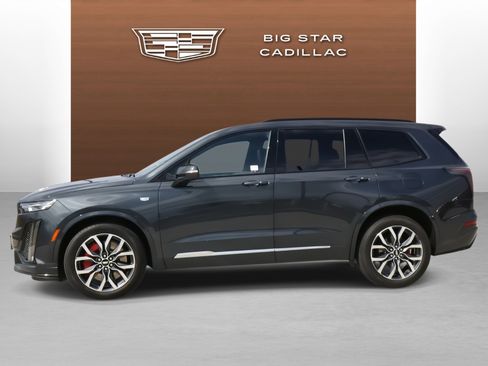 Certified 2022 Cadillac XT6 Sport w/ Technology Package image 2