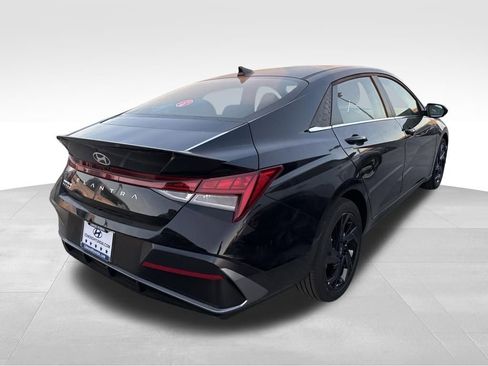 New 2026 Hyundai Elantra SEL Sport Premium FWD image 5