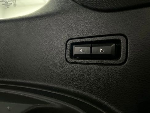 Used 2024 Lincoln Navigator Reserve image 36