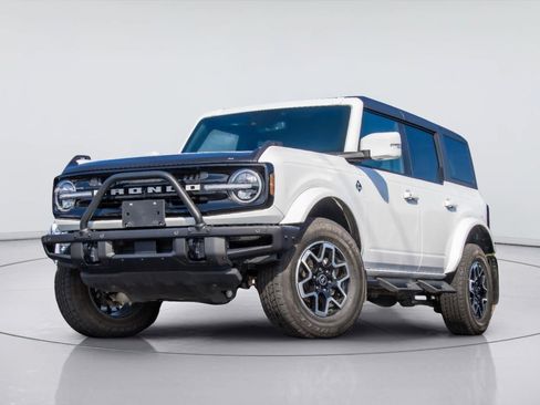 Certified 2024 Ford Bronco Outer Banks AWD/4WD image 2