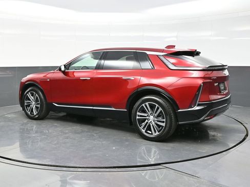 New 2026 Cadillac Lyriq Luxury image 4