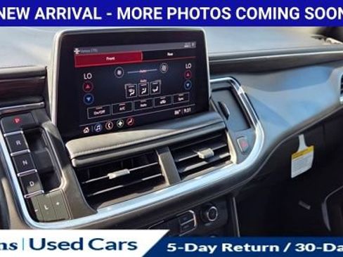 Used 2021 Chevrolet Tahoe Z71 w/ Z71 Off-Road Package AWD/4WD image 17