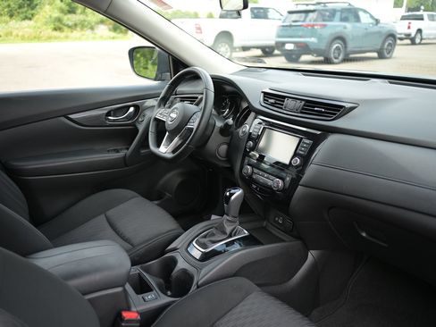 Used 2020 Nissan Rogue SV AWD/4WD image 48
