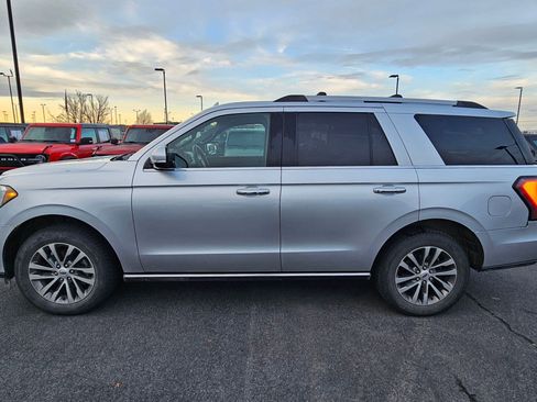 Used 2018 Ford Expedition Limited image 9