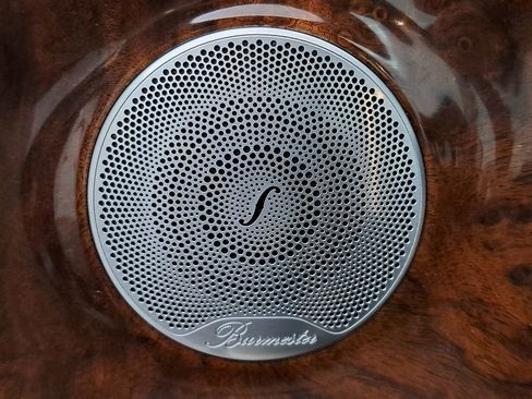 Used 2018 Mercedes-Benz E 300 4MATIC image 13