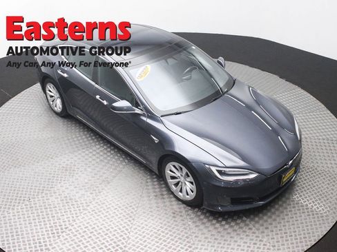 Used 2017 Tesla Model S 75D image 3