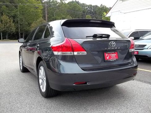 Used 2010 Toyota Venza w/ Premium Pkg #2 FWD image 3