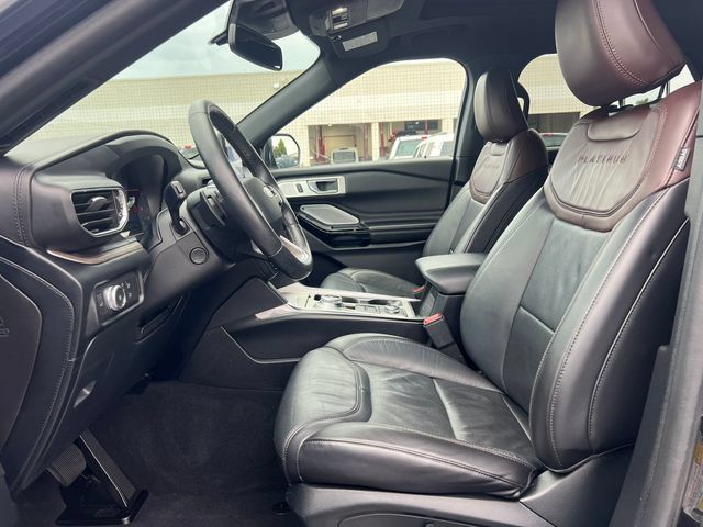 Used 2021 Ford Explorer Platinum w/ Equipment Group 601A AWD/4WD image 4