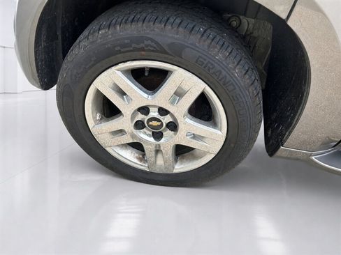 Used 2011 Chevrolet HHR LT FWD image 32