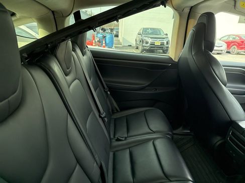 Used 2018 Tesla Model X 75D image 9