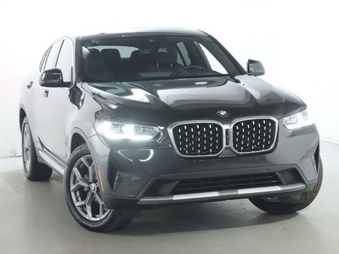 Certified 2022 BMW X4 xDrive30i w/ Premium Package 2 image 2