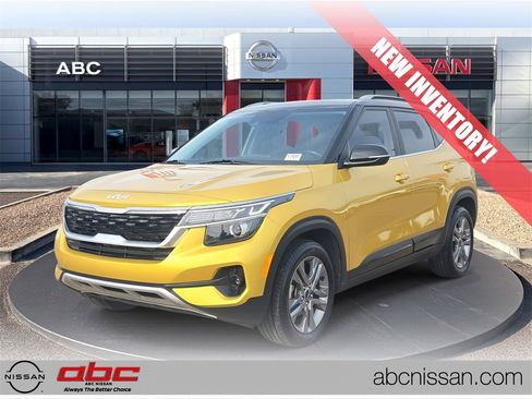 Used 2022 Kia Seltos S image 1