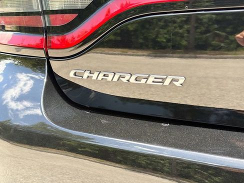 Used 2020 Dodge Charger SRT Hellcat w/ Harman/Kardon Audio Group RWD image 11