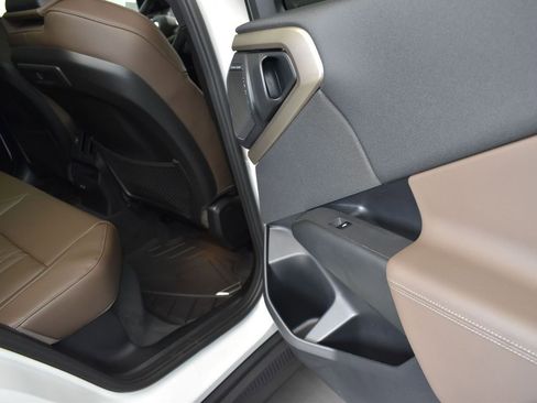 Certified 2025 BMW X3 xDrive30i w/ Premium Package image 21